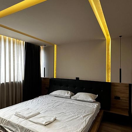 Zet Apartments - Bedroom & Bathroom Prishtinë Luaran gambar