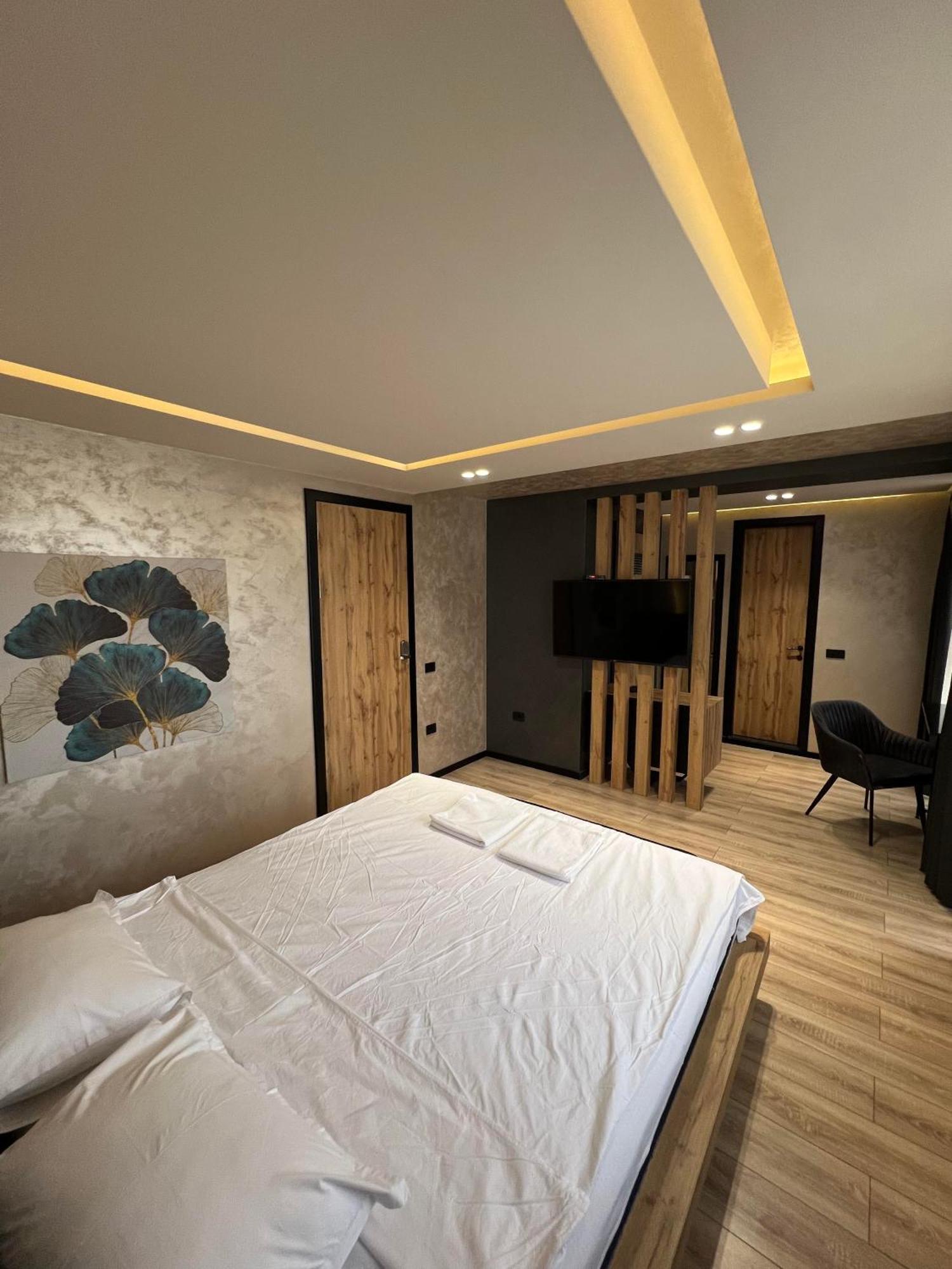Zet Apartments - Bedroom & Bathroom Prishtinë Luaran gambar