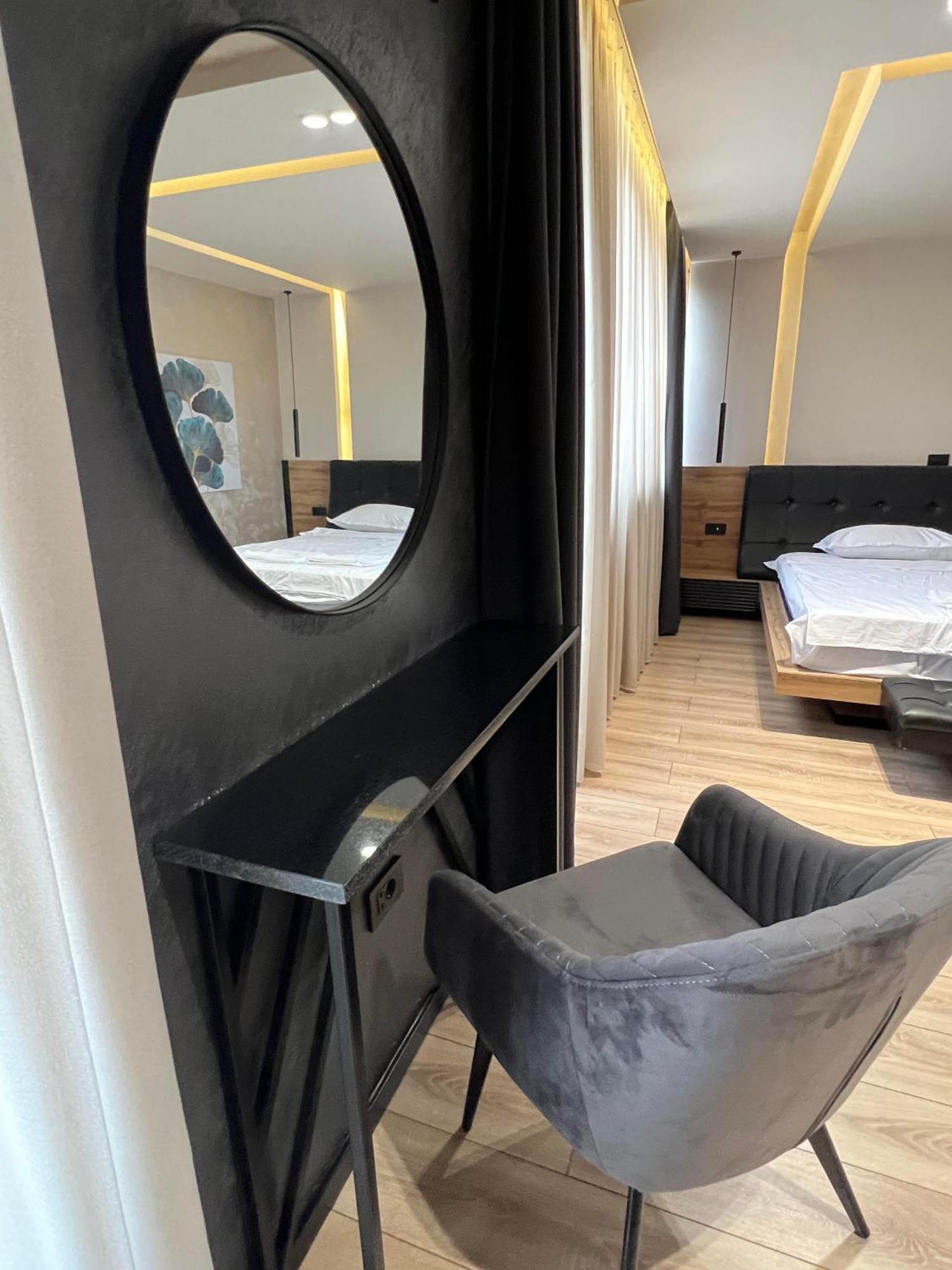 Zet Apartments - Bedroom & Bathroom Prishtinë Luaran gambar
