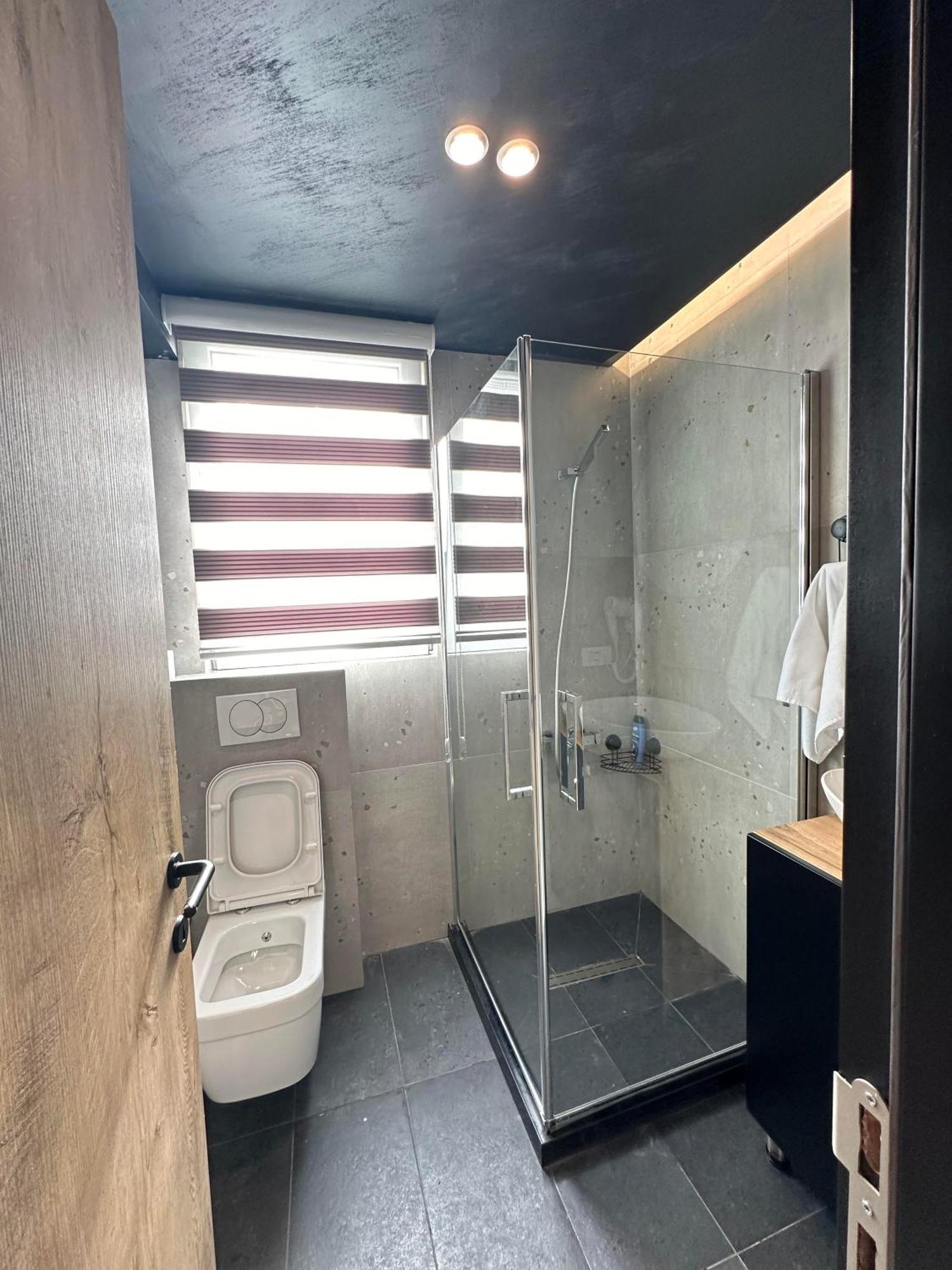 Zet Apartments - Bedroom & Bathroom Prishtinë Luaran gambar